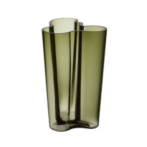 1Alvar Aalto vase moss green